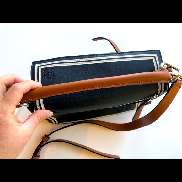 Loewe puzzle bag medium size 👜 - Picture 3 of 9